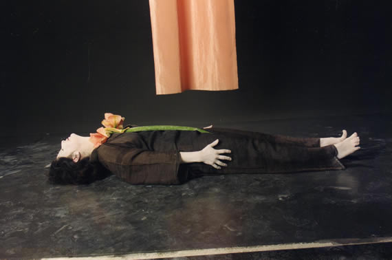 Butoh :: m5lachsblume :: copyright by Miriam Vaucher